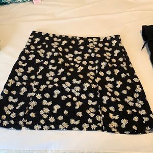 Black daisy skirt